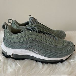 Women’s Nike Air Max 97 SE